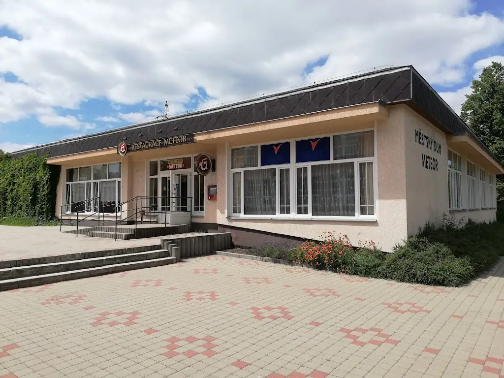 David Řepka_Restaurace a kulturní dům Meteor_Nové Sedlo_review