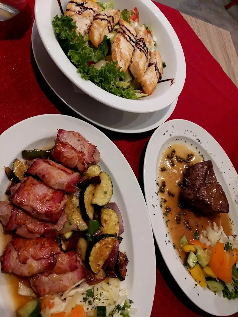 Supasuta Chunlarit_Restaurace Anna_Nejdek_review