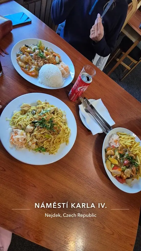 Šimon Juran_Bistro a restaurace Ha Noi_Nejdek_review