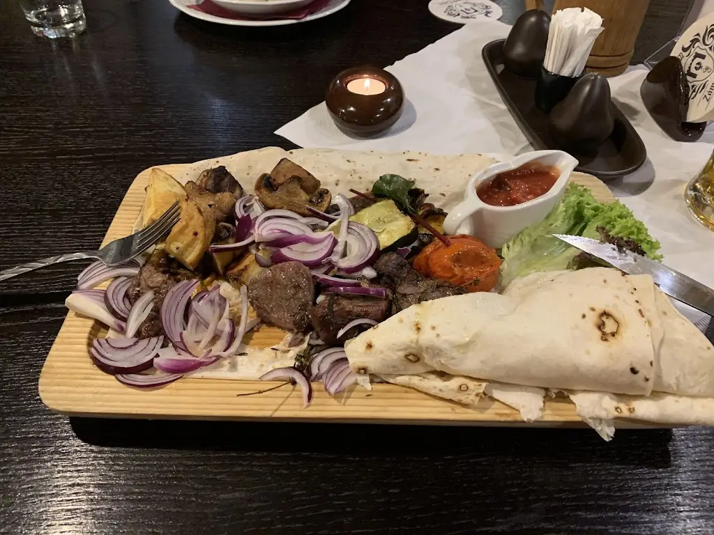 Maksym Koshel_PUB Jana Žižky_Nejdek_review