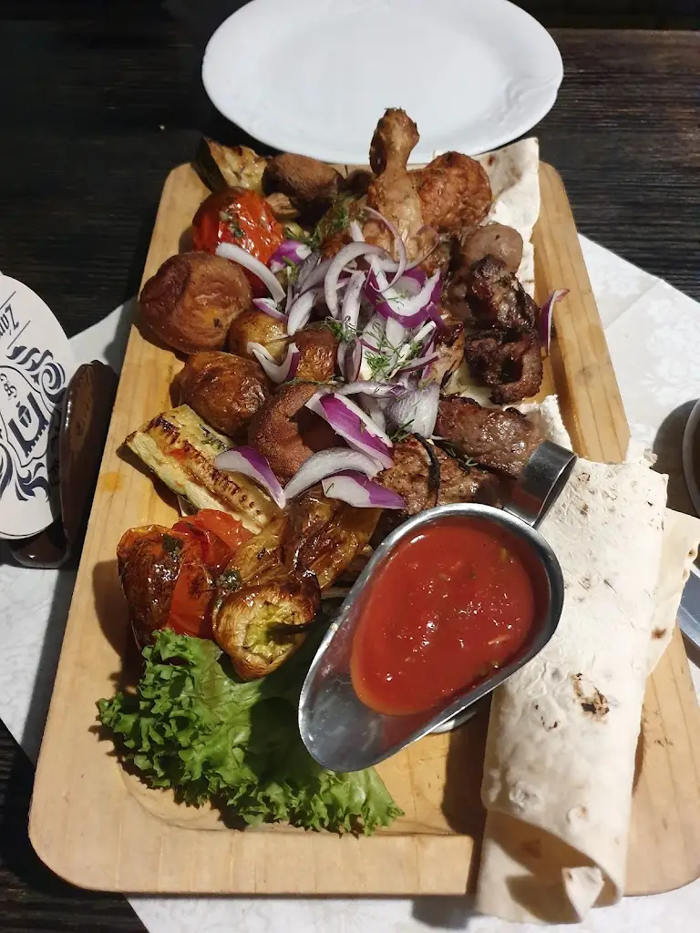 Ameen Dibbini_PUB Jana Žižky_Nejdek_review