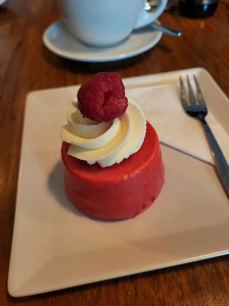 Jakub Skalický_Orfeus cafe&wine_Nejdek_review