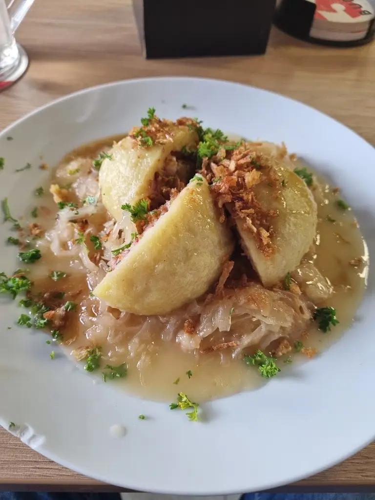 Aleš Dvořák_BUKOVSKÁ HOSPODA_Dolní Bukovsko_review