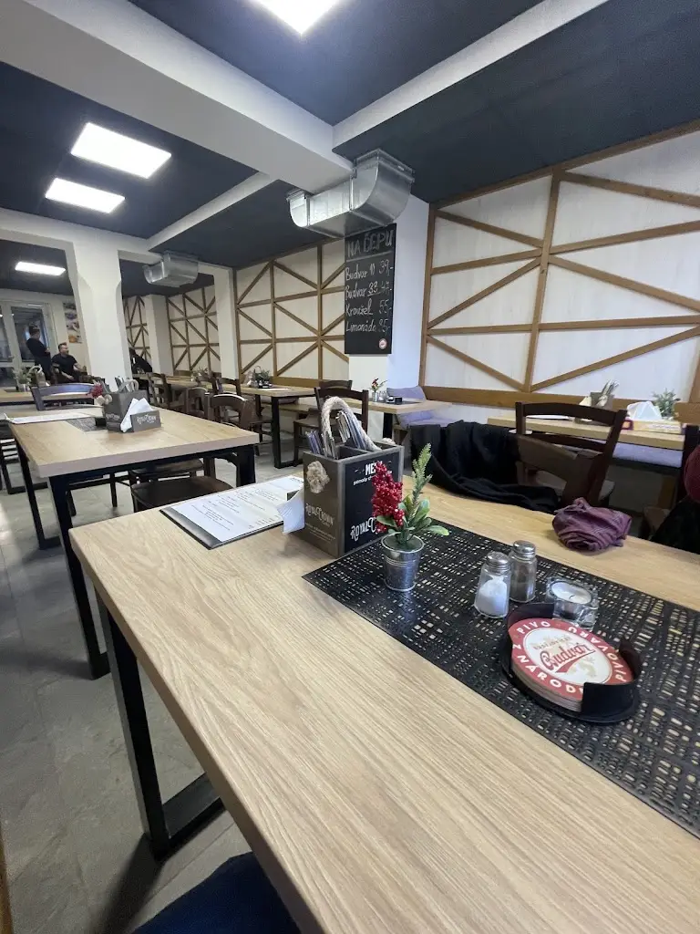 BUKOVSKÁ HOSPODA ristorante a Dolní Bukovsko