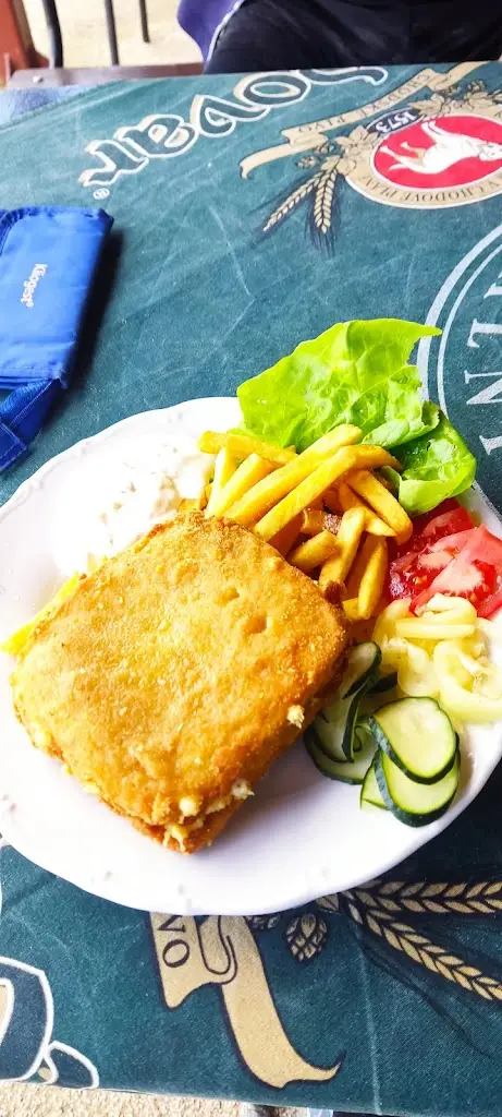 Restaurace Český Dům_Plesná_slider_image_2