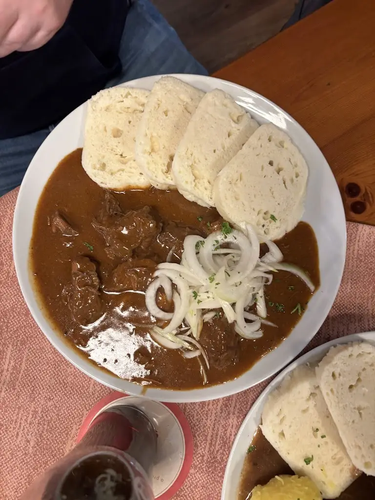 Erik T._Schnitzel Franz_Skalná_review