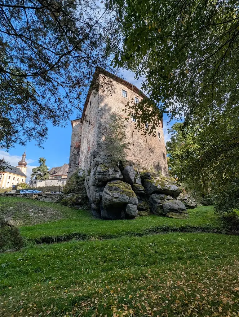 Udo_Restaurace Hodovna - hrad Vildštejn_Skalná_review