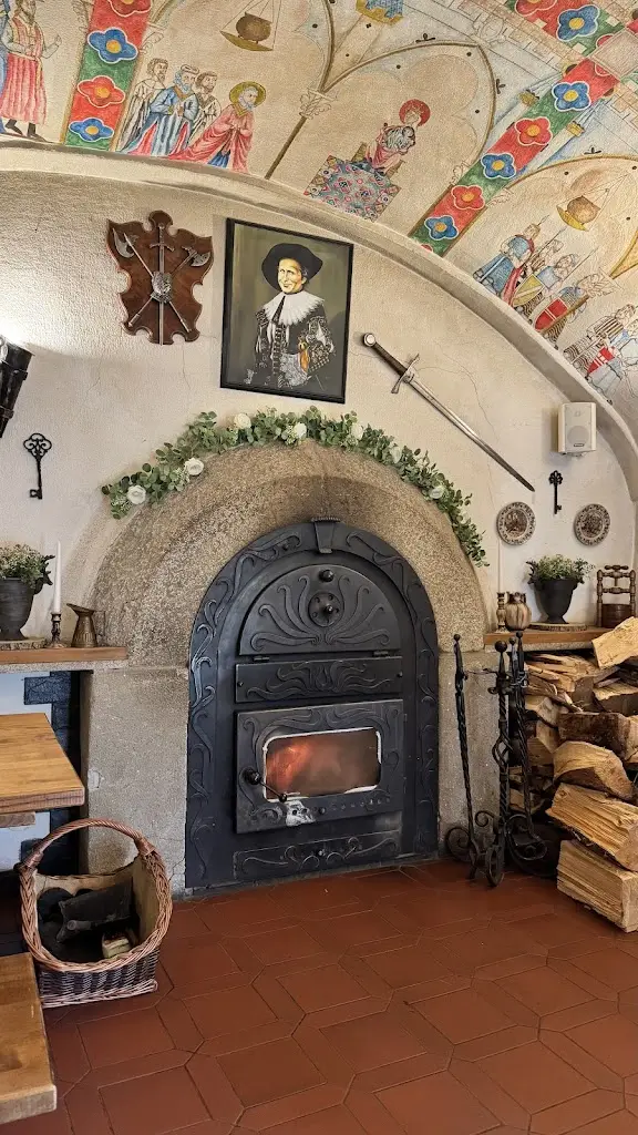 Lenka Jungová_Restaurace Hodovna - hrad Vildštejn_Skalná_review