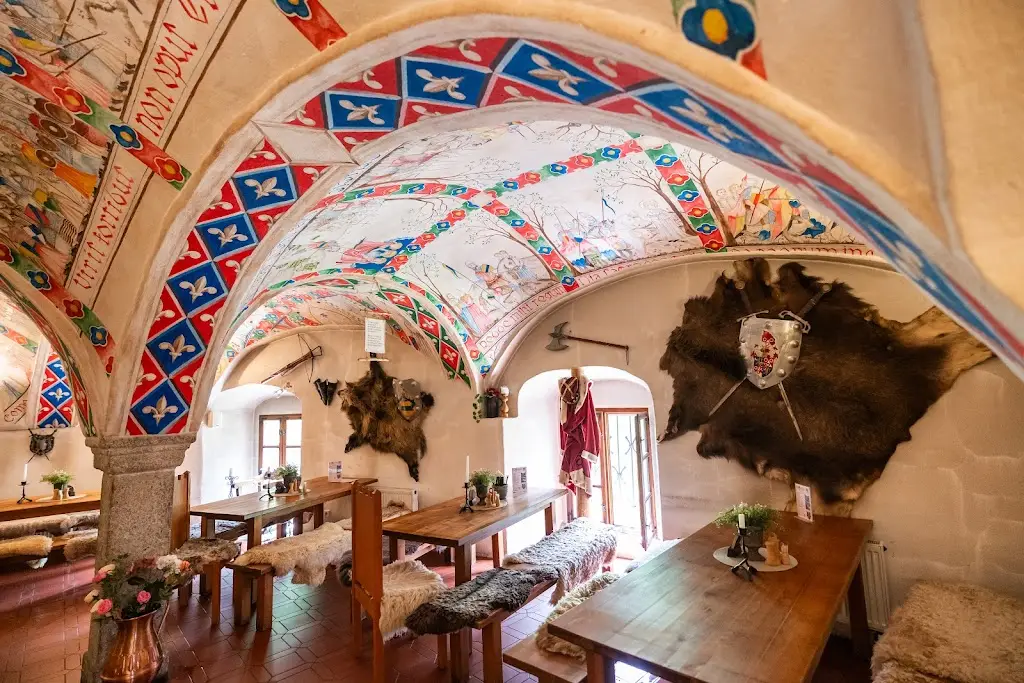 Restaurace Hodovna - hrad Vildštejn ristorante a Skalná