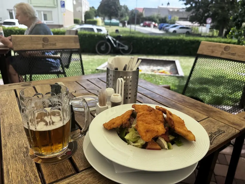 Ušan Eman_Restaurace U Čápa_Toužim_review