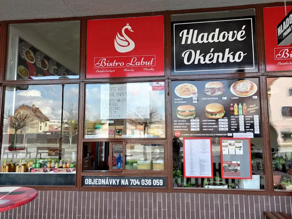 Bistro Labuť_Blatná_slider_image_1