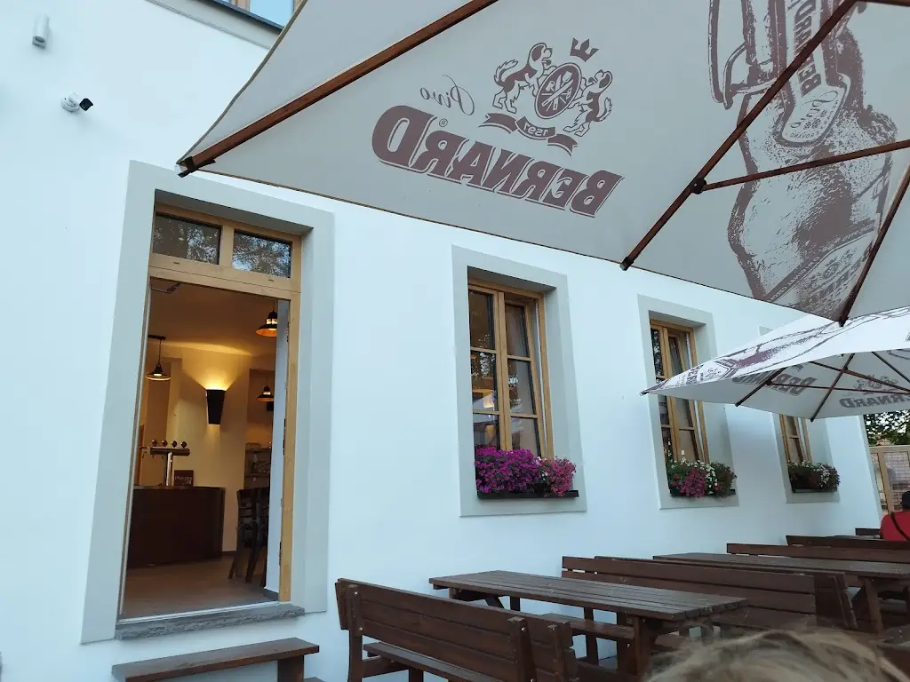 hostINNec restaurant in Dolní Dvořiště