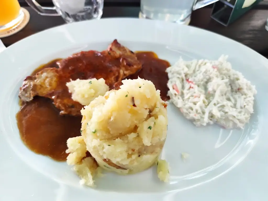 Radka Sedláčková_Pub Cihelna_Žlutice_review