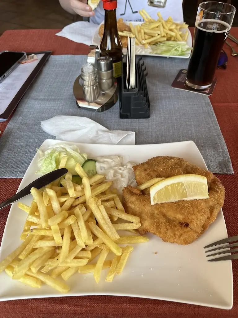 Michal Havelka_Restaurace Nad Hradbami_Žlutice_review