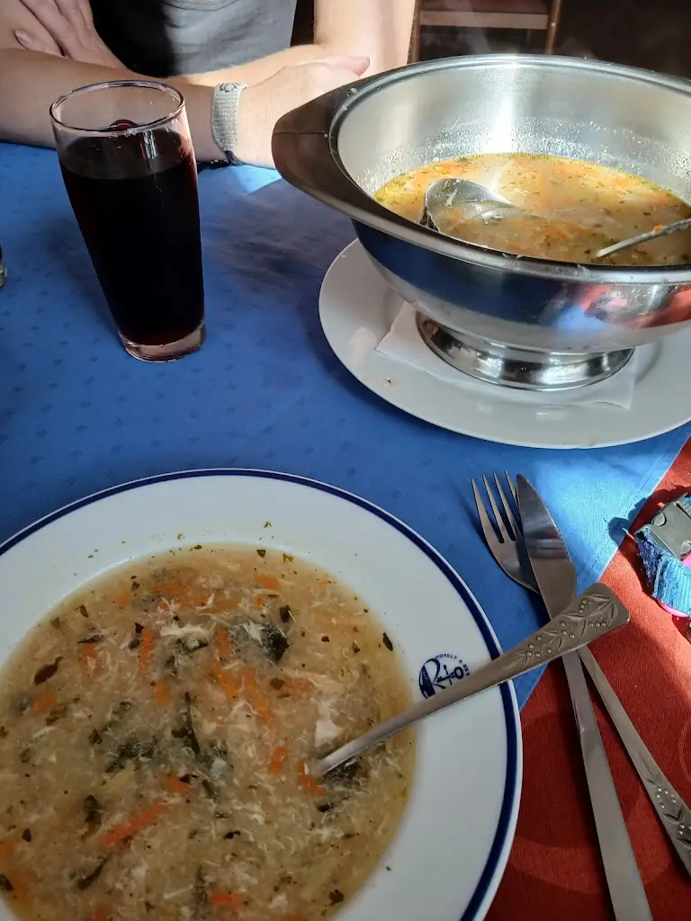 MiJa Paranormal_Zámecká restaurace_Žlutice_review