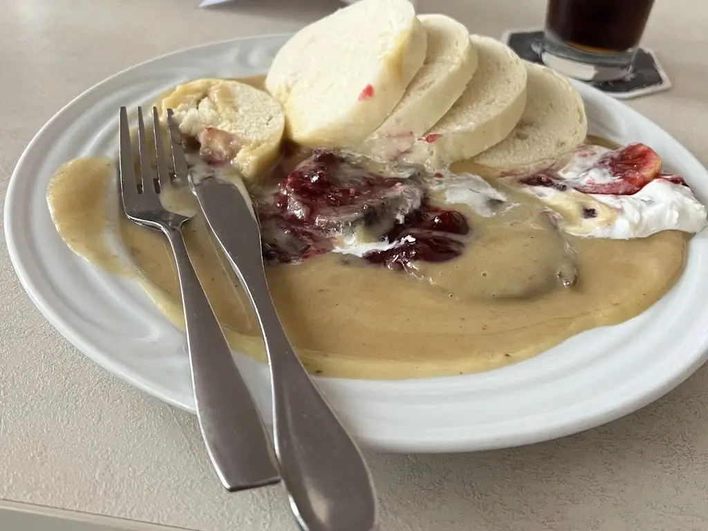 Anna Neterdová_Restaurace Club_Bystřice nad Pernštejnem_review