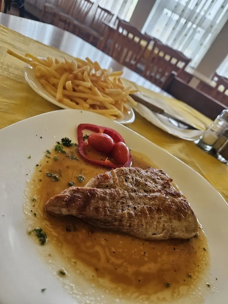 Pavel Šutera_Motorest 66 Rovné_Bystřice nad Pernštejnem_review