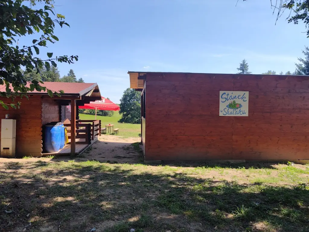 Tereza Divinová_Stánek u Skaláku_Bystřice nad Pernštejnem_review