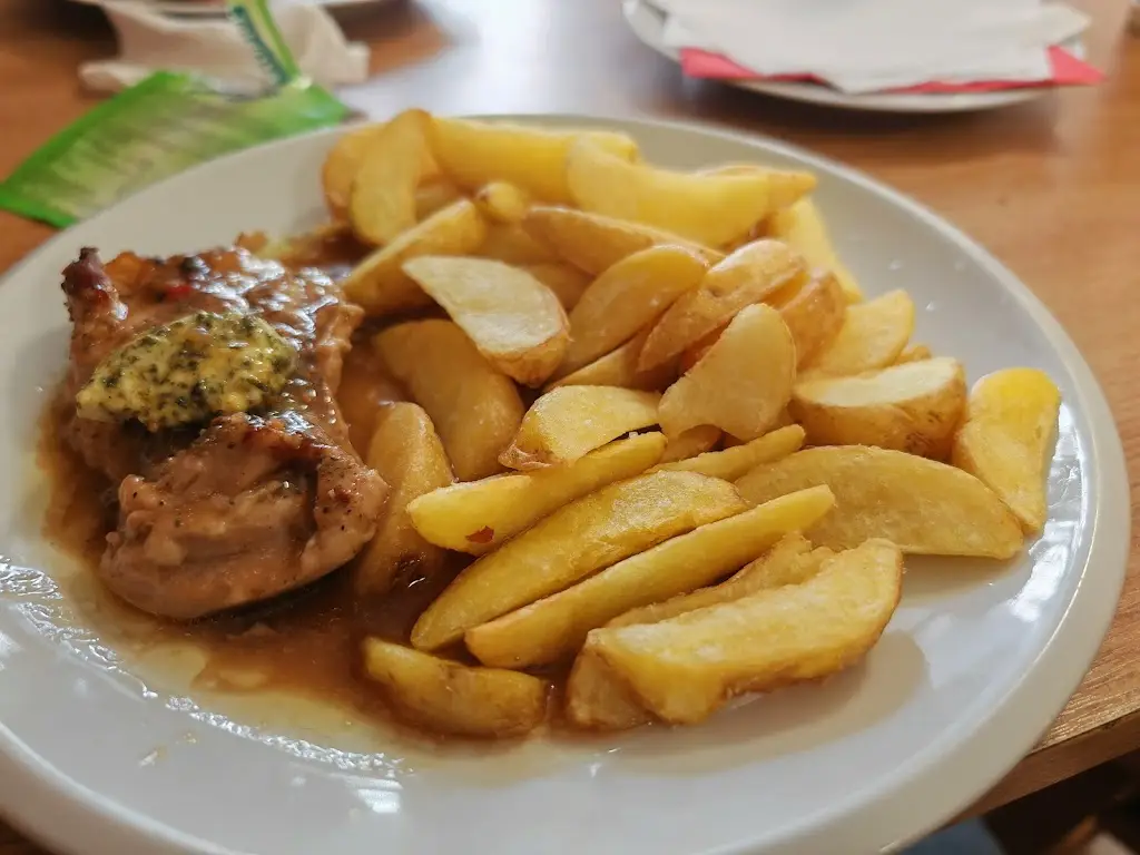 Bufet v podloubí_Golčův Jeníkov_slider_image_2