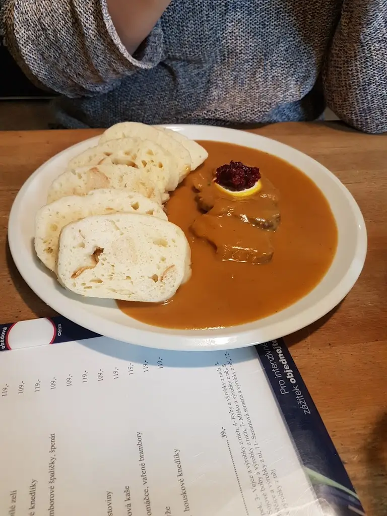 Roeland L.C. Heijting_Motorest Na Písku_Golčův Jeníkov_review