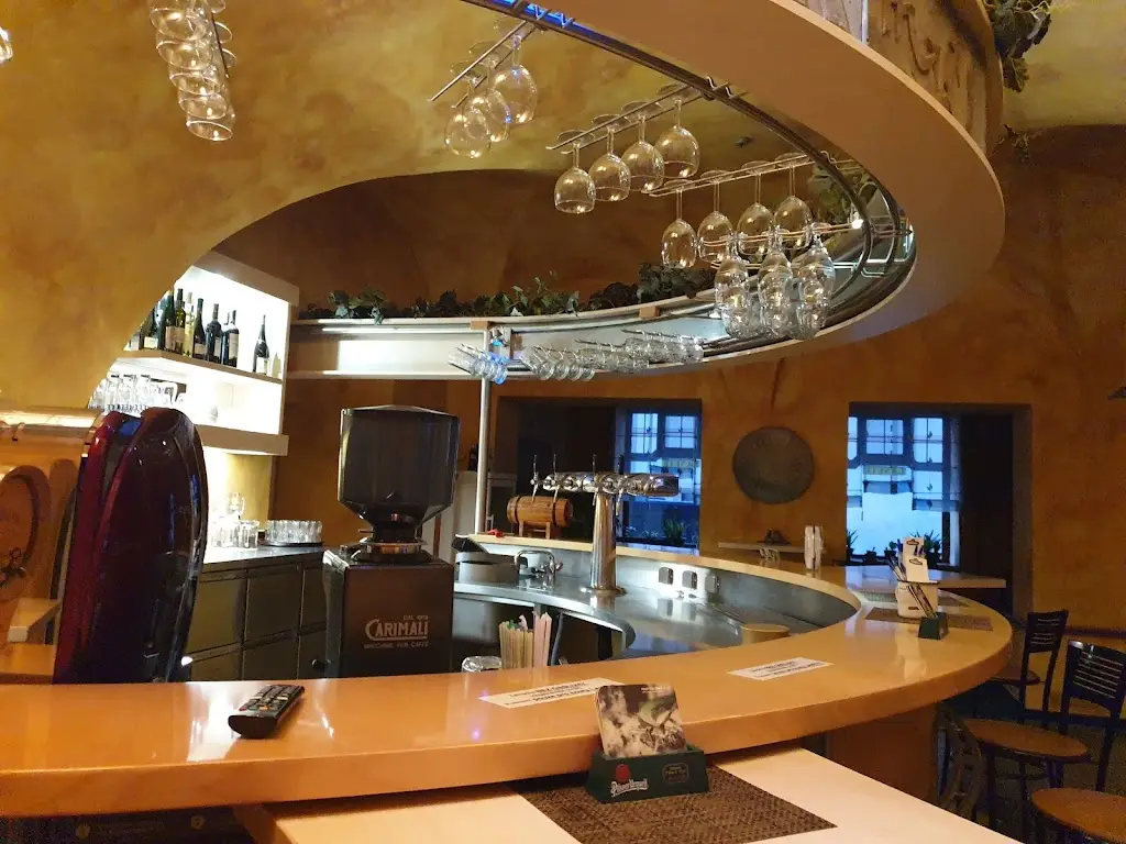 Penzion a restaurace LANETE, spol. s r.o._Golčův Jeníkov_slider_image_3