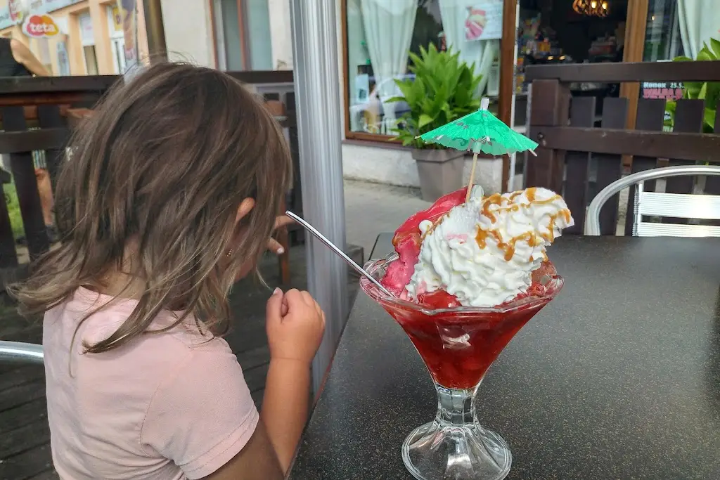 Menu_Cukrárna family café_Golčův Jeníkov_image_2