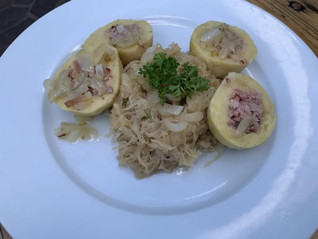 Anya Nura_Restaurant Jelenka_Český Krumlov_review