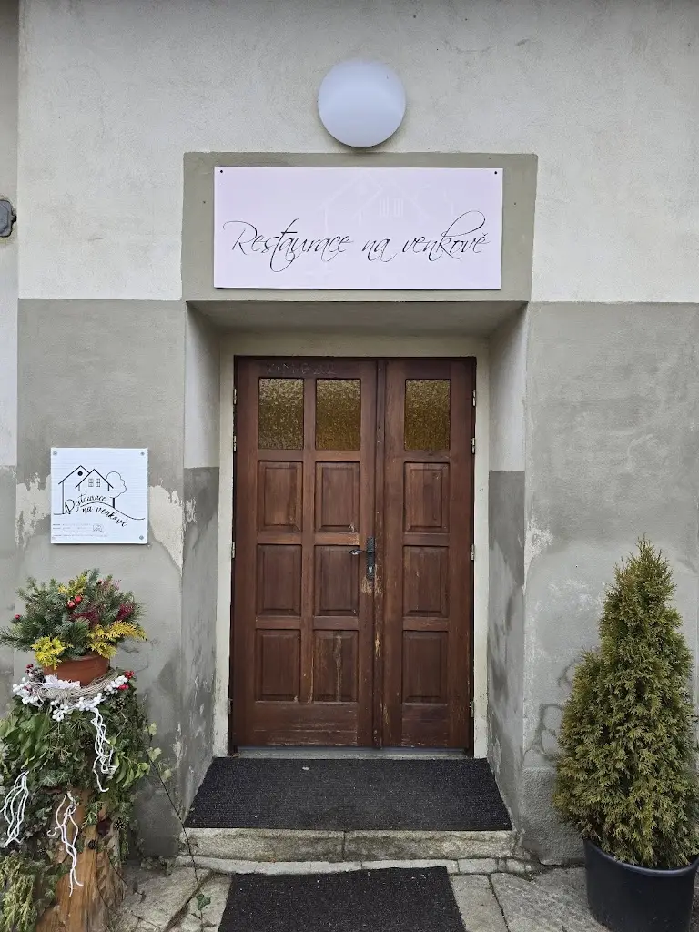 Restaurace na venkově_Herálec_slider_image_1