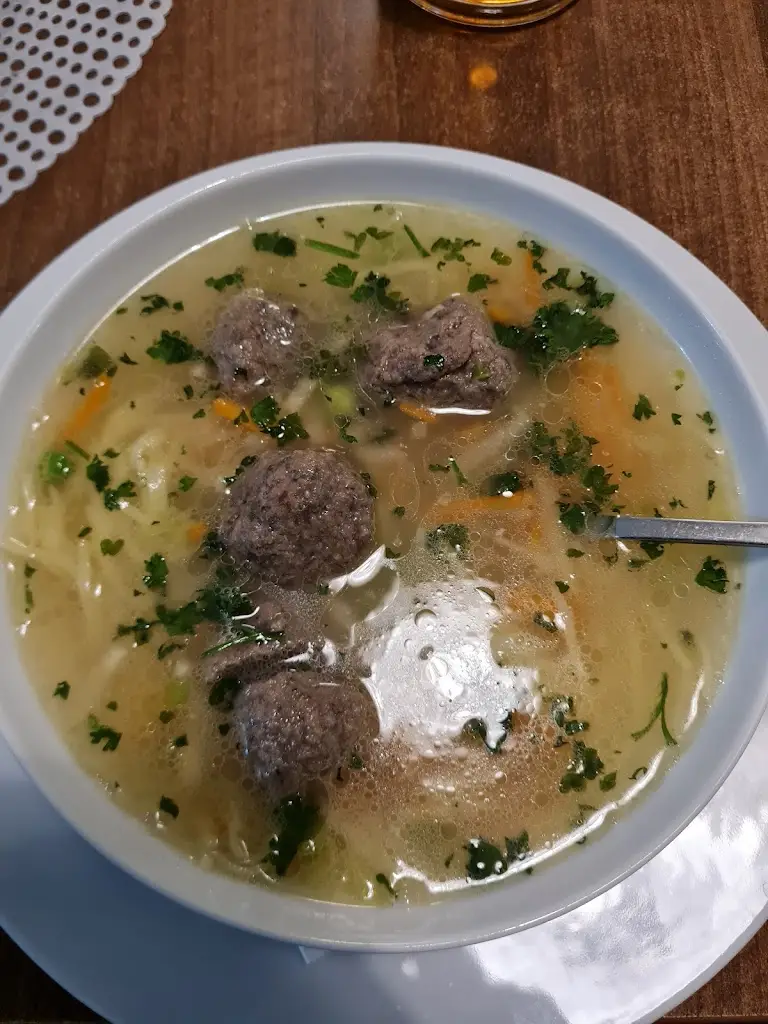 Achim Schaile_Hotel Berger_Dolní Cerekev_review