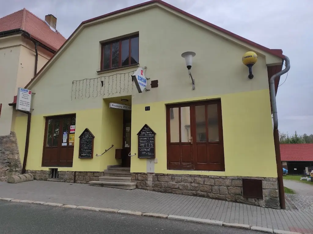 Martin Veleba_Smíšené Zboží Zdeva_Dolní Cerekev_review