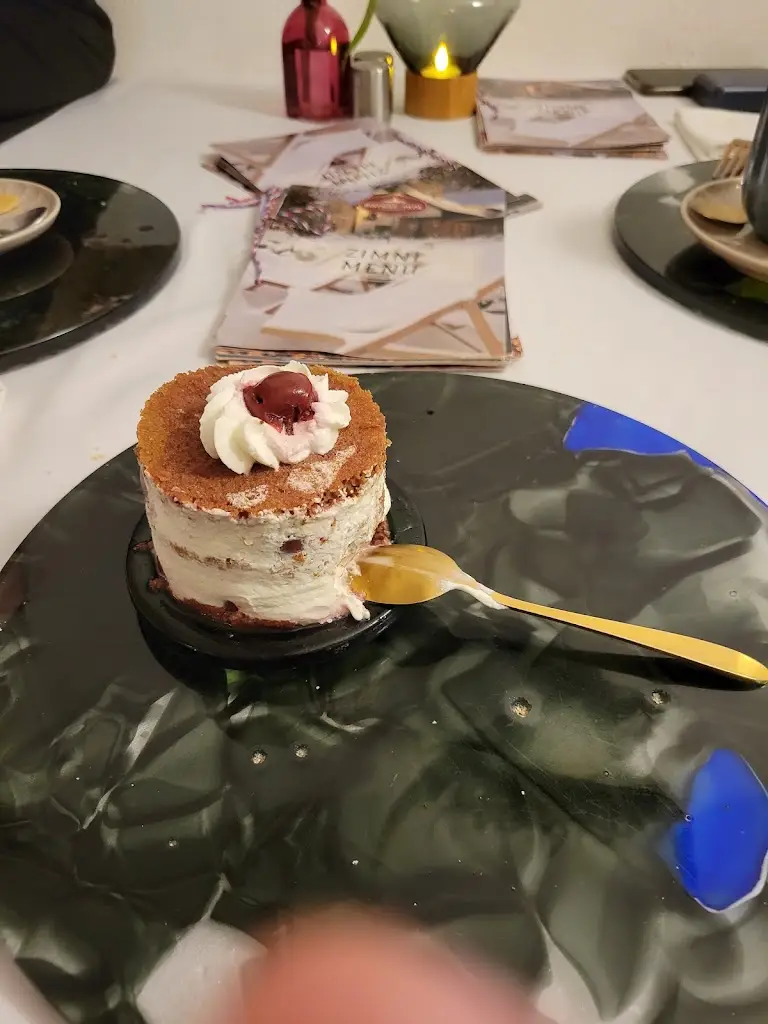 Antonín Kaprál_Bistrot de papa_Dolní Cerekev_review