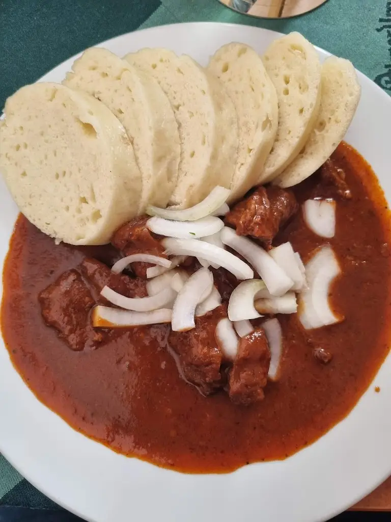 Plzeňská restaurace U Kapra_Dolní Cerekev_slider_image_3