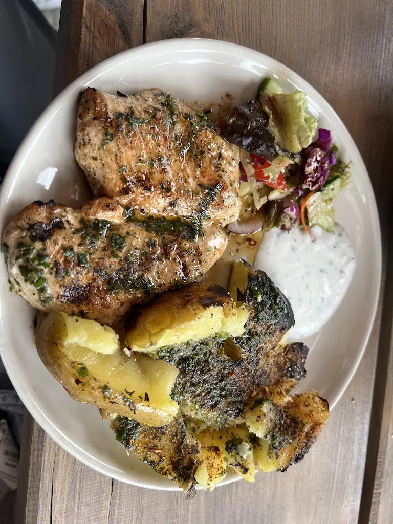 Mojtaba Firouz_U Roštěnky_Dolní Cerekev_review