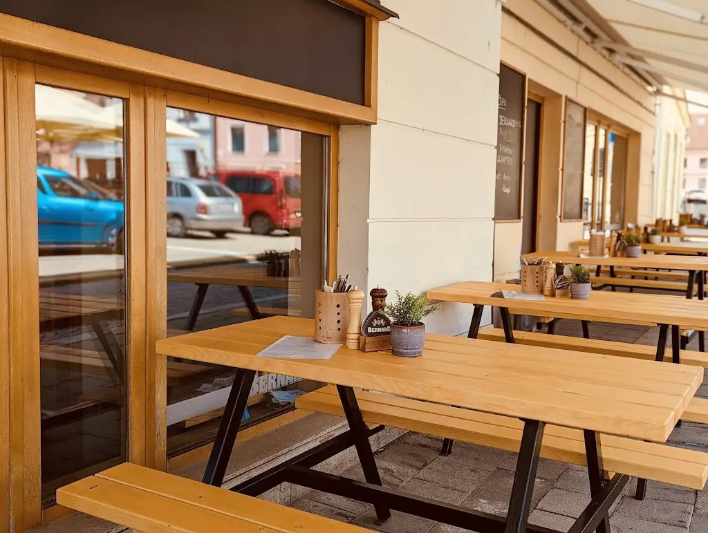 U Dvou Přátel restaurant in Dolní Cerekev