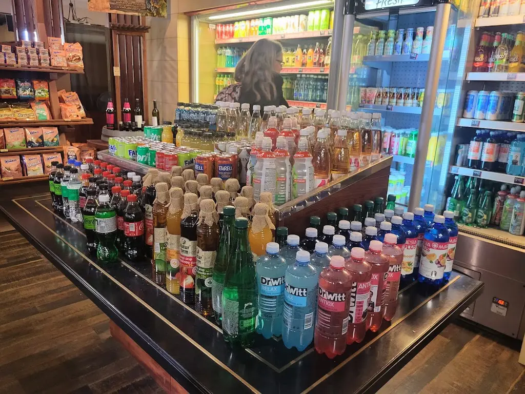 j chase_Motorest Melikana_Humpolec_review