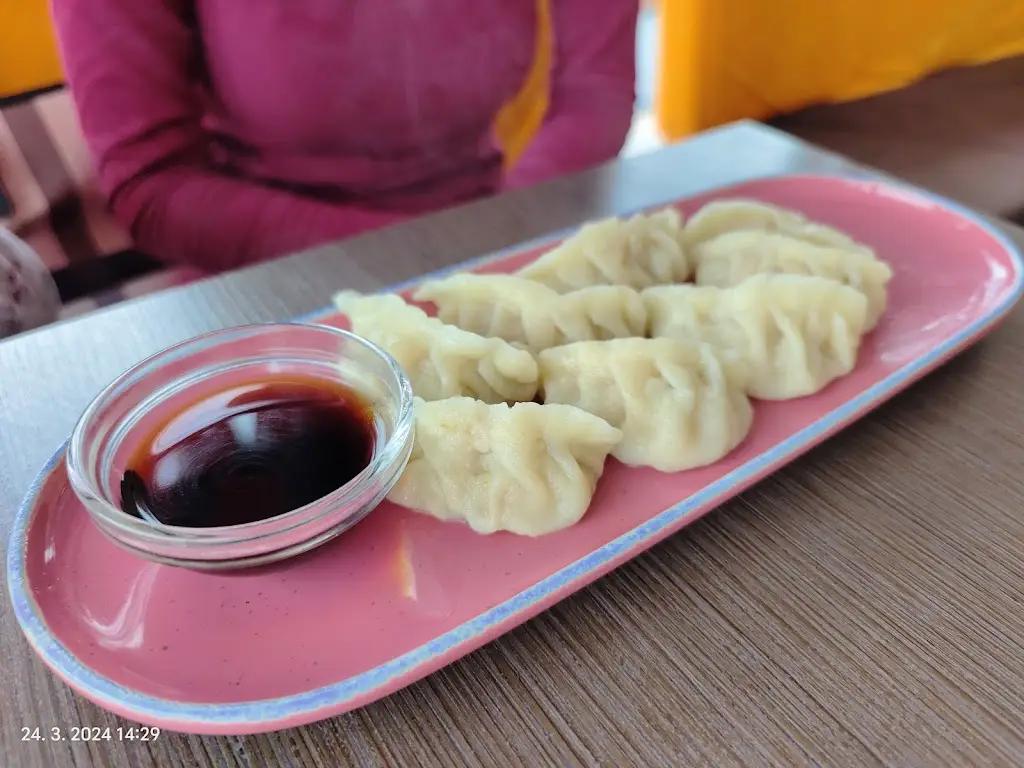 Jirka Sophia_Čínská restaurace Hong Kong_Humpolec_review