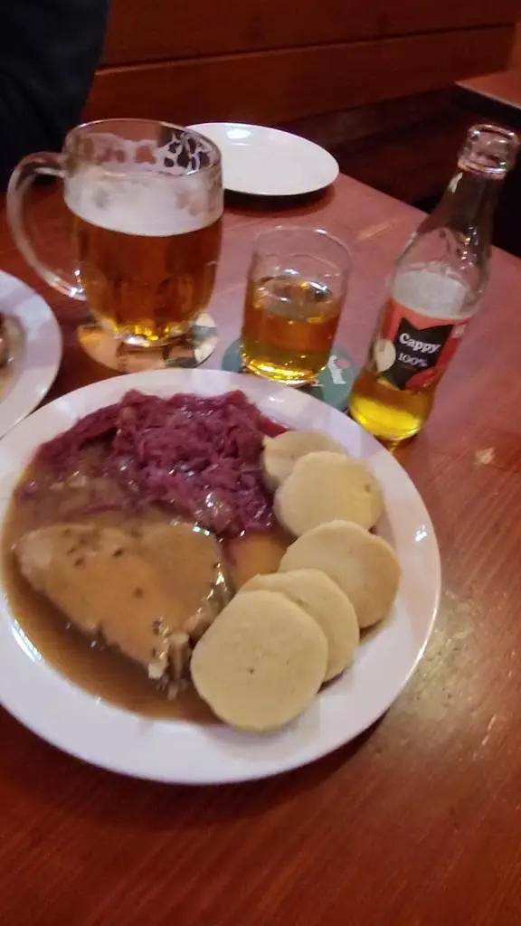 Nomad Wanderlust_Travellers restaurant_Český Krumlov_review