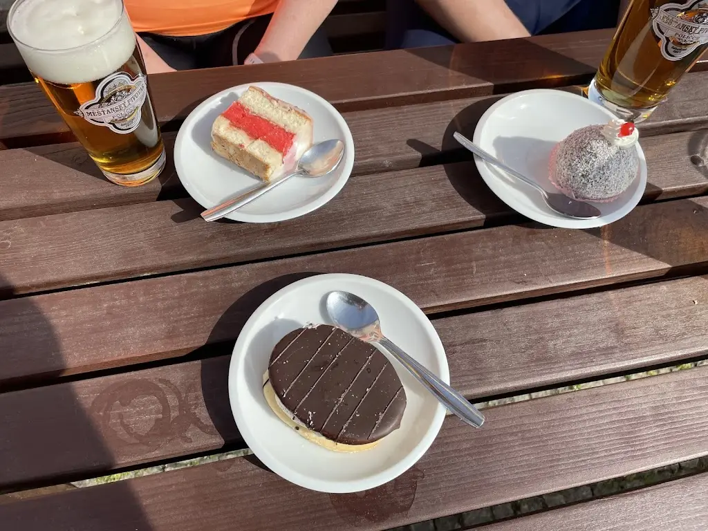 M D_Bistro K + C_Jimramov_review