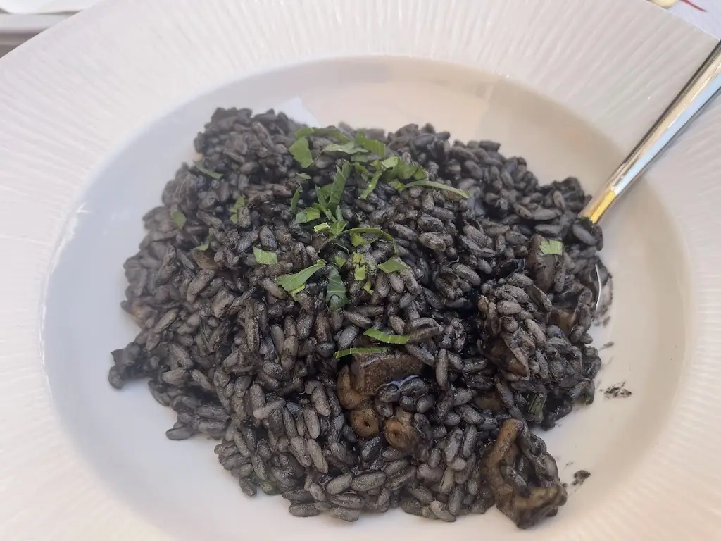 Daisuke Sato_Kamenice_Kamenice_review