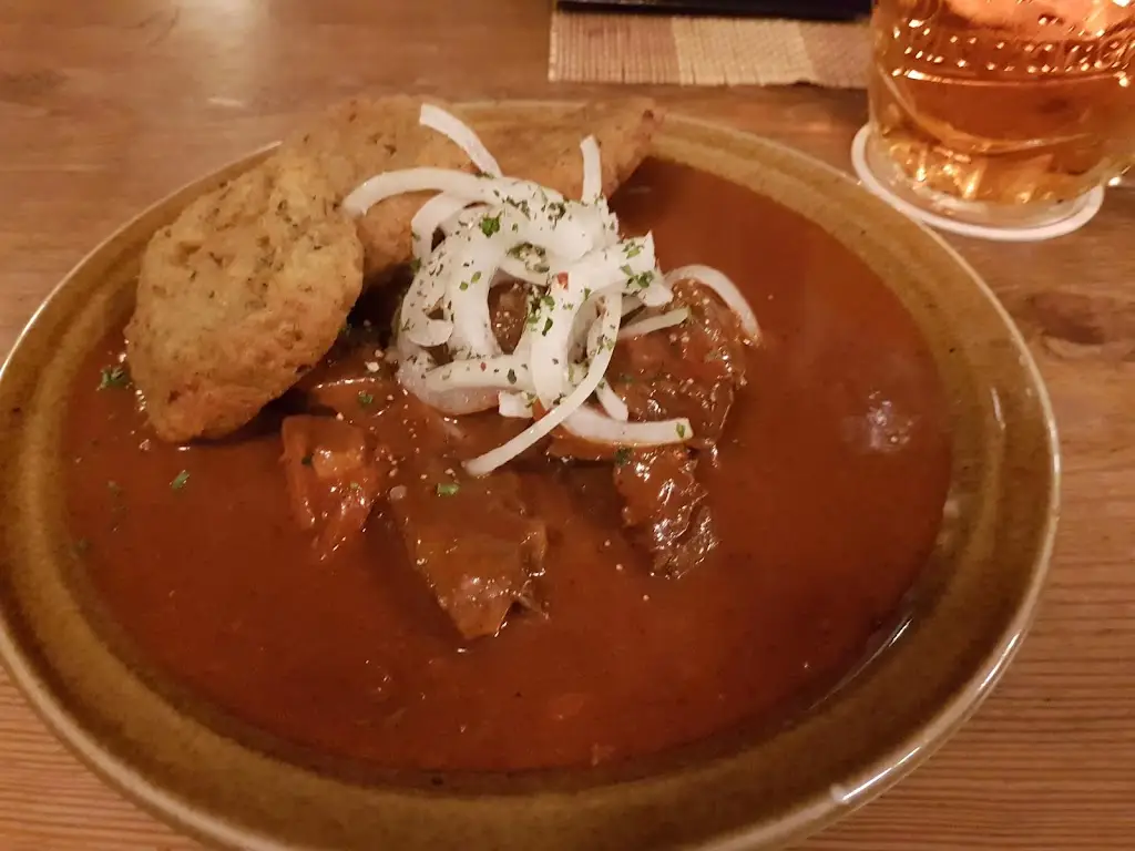 Michal Spielmann_Hostinec u loupežníka Bambitky_Kamenice nad Lipou_review