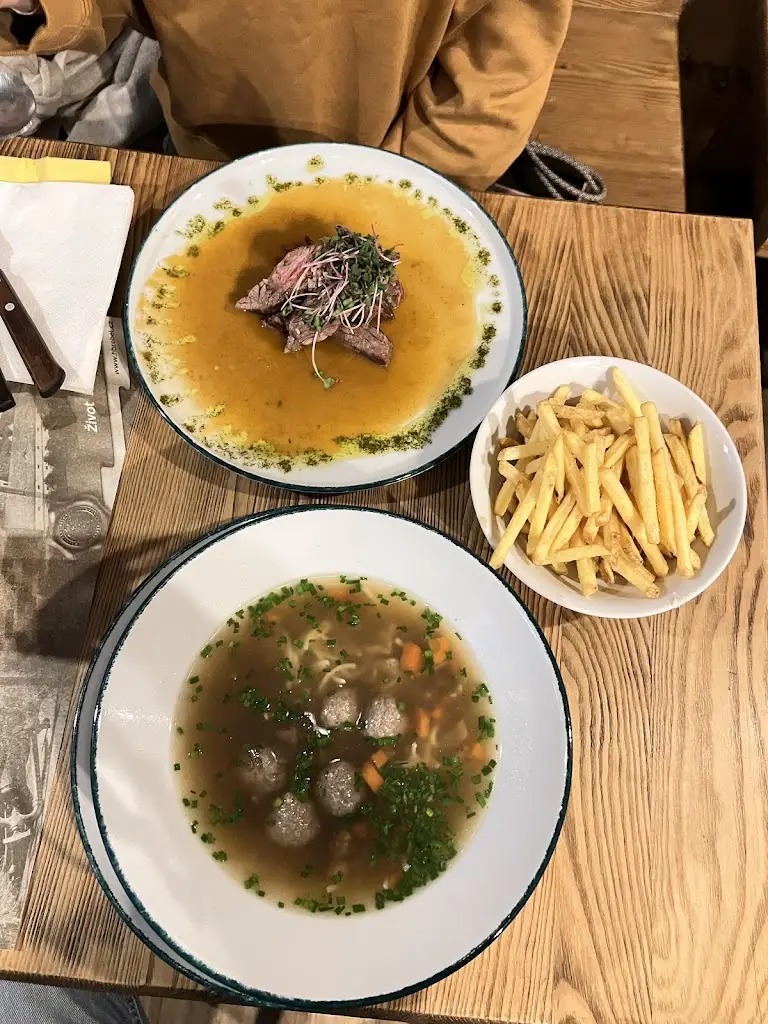 Jq Ooi_Rebel Na Rynku_Havlíčkův Brod_review