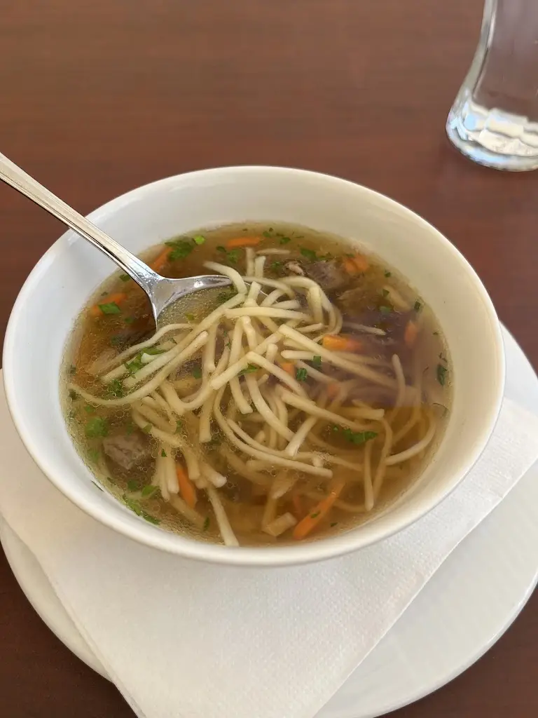 Merc Avis_Bolero Restaurant_Český Krumlov_review