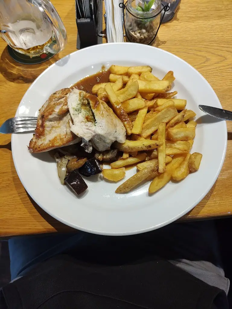 Adam W_Restaurace Na Ostrově Pilsner Urquell_Havlíčkův Brod_review