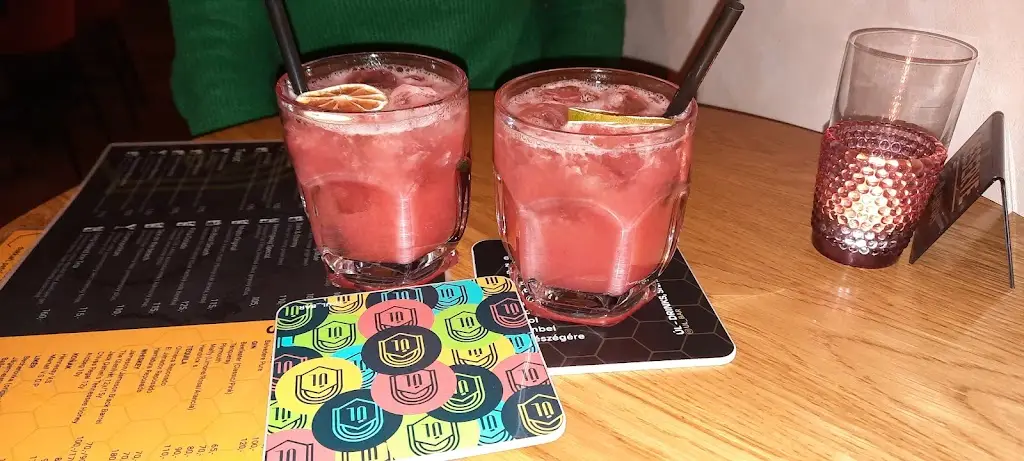 Menu_ÚL - DRINKS, SNACKS & VIBES_Havlíčkův Brod_immagine_5