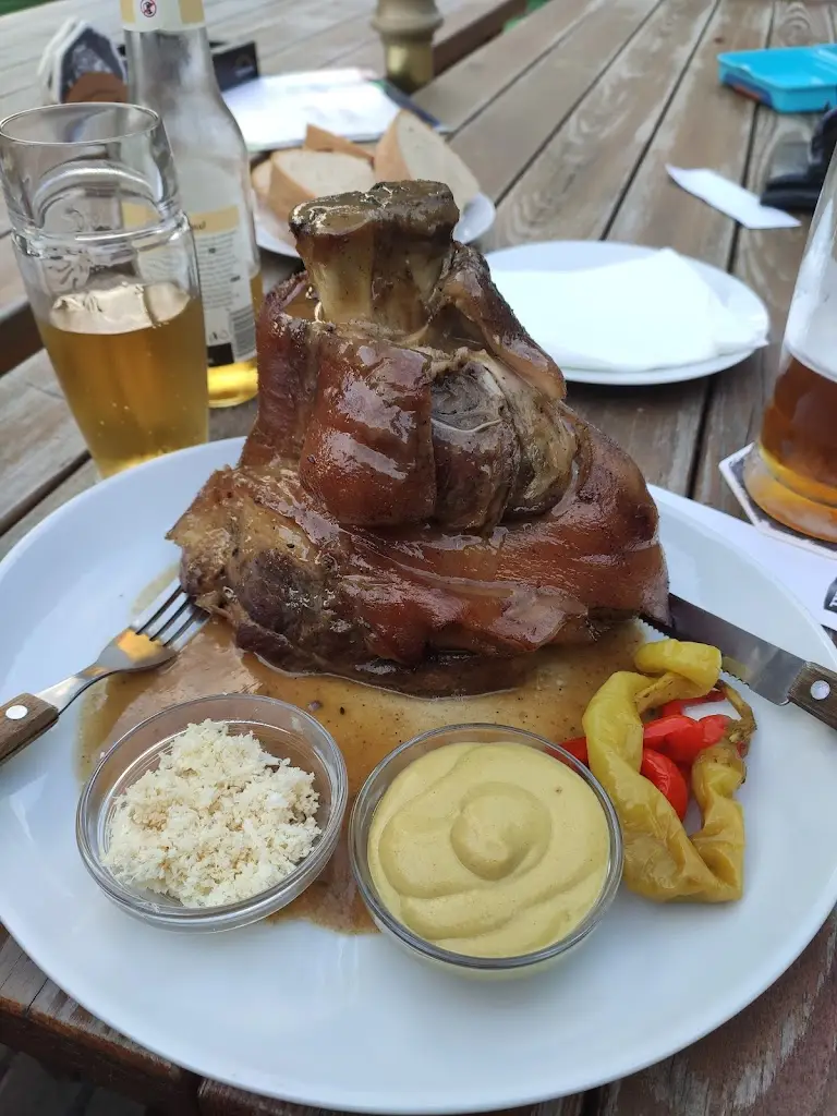 Restaurace Červený Hrádek_Havlíčkův Brod_slider_image_2
