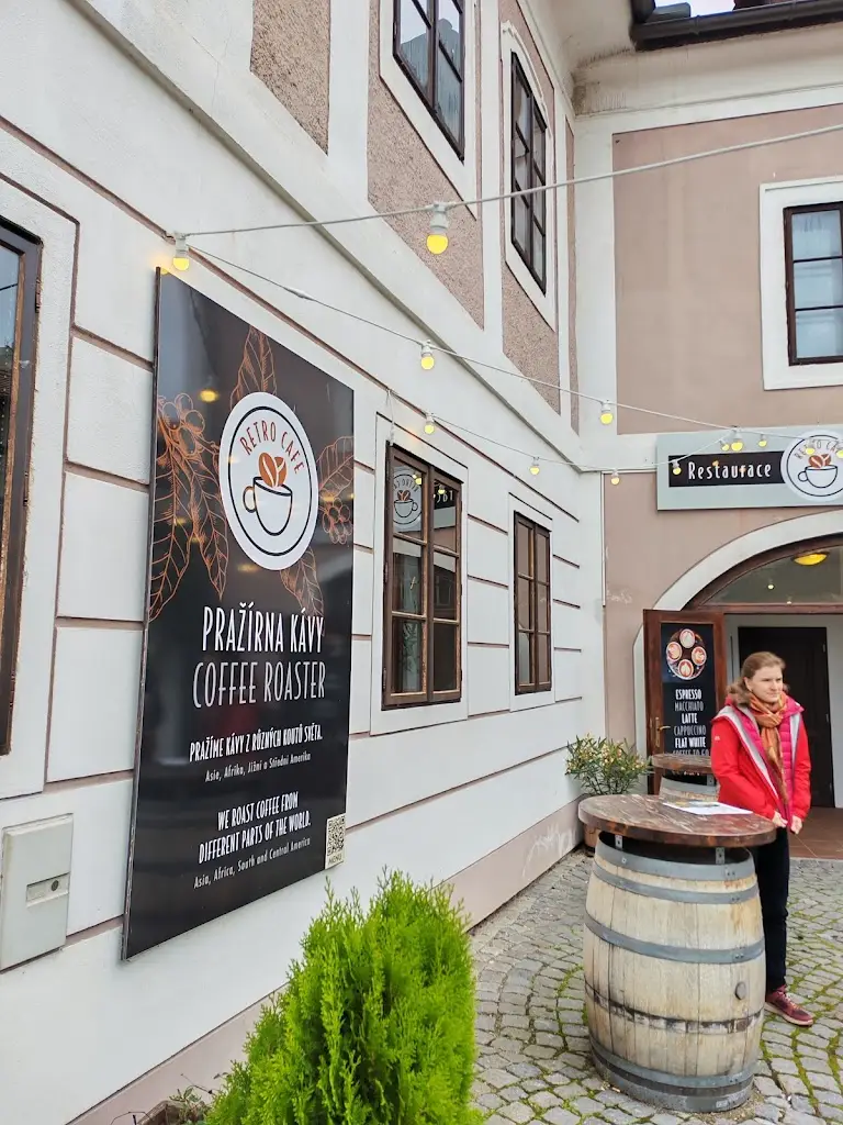 Retro Café_Český Krumlov_slider_image_3