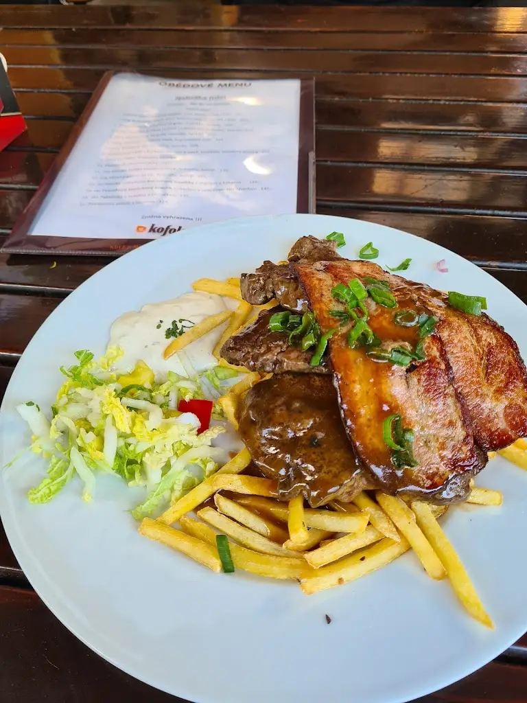 Vera Velebova_Restaurace U Staňků_Mohelno_review