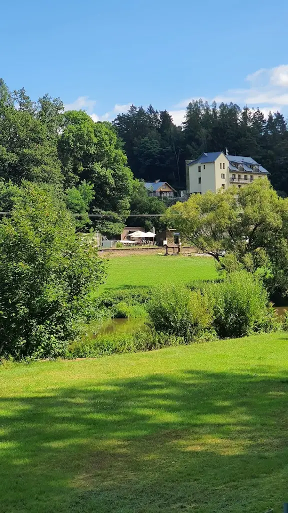 Petr Simon_Občerstvení Rychlík Smrčná - Stvořidla_Ledeč nad Sázavou_review