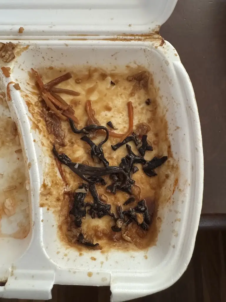 Jiří Veselý_Asia bistro Zlaty drak a n studio Alenka nail_Ledeč nad Sázavou_review