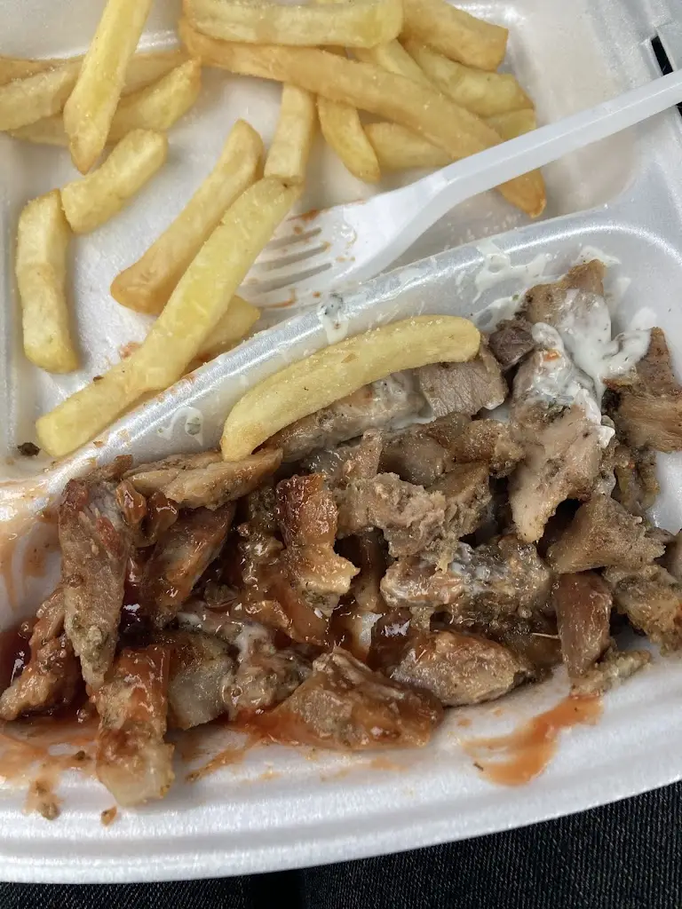 Michaela Rose_Asia bistro Zlaty drak a n studio Alenka nail_Ledeč nad Sázavou_review